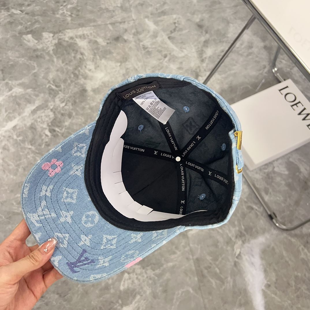 Louis Vuitton Caps